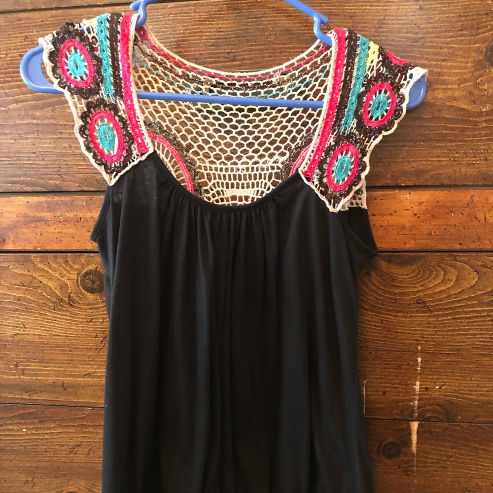 Cute tank top with crocheted top half